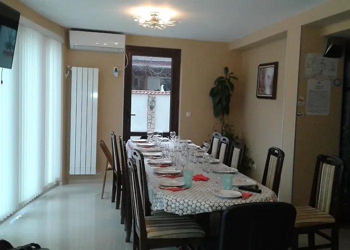 Къща за гости камелия Берковица