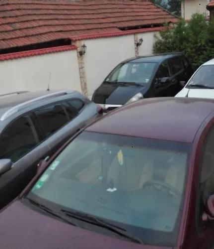 камелия Къща за гости 2*